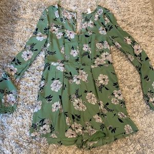 Francesca’s Floral Romper! *NEW*